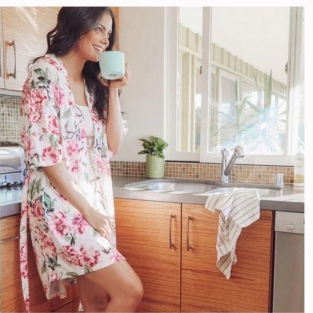 Show Me Your Mumu Robe Floral Kimono Sleeves Sleepwear One size